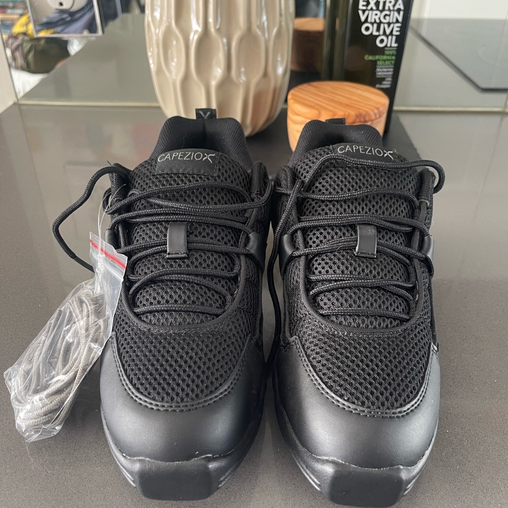 Capezio Dance Black Mesh Jazz Sneaker